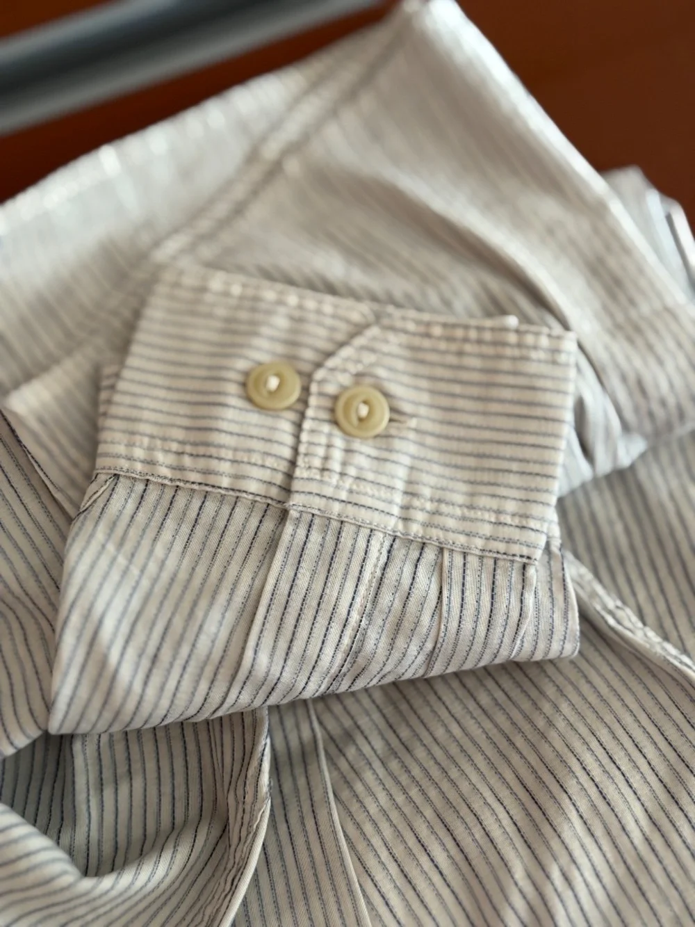 Men's Long Sleeve Button Down Shirt NWT